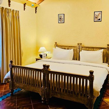 Amritara Aura Resort & Spa Mandrem Buitenkant foto