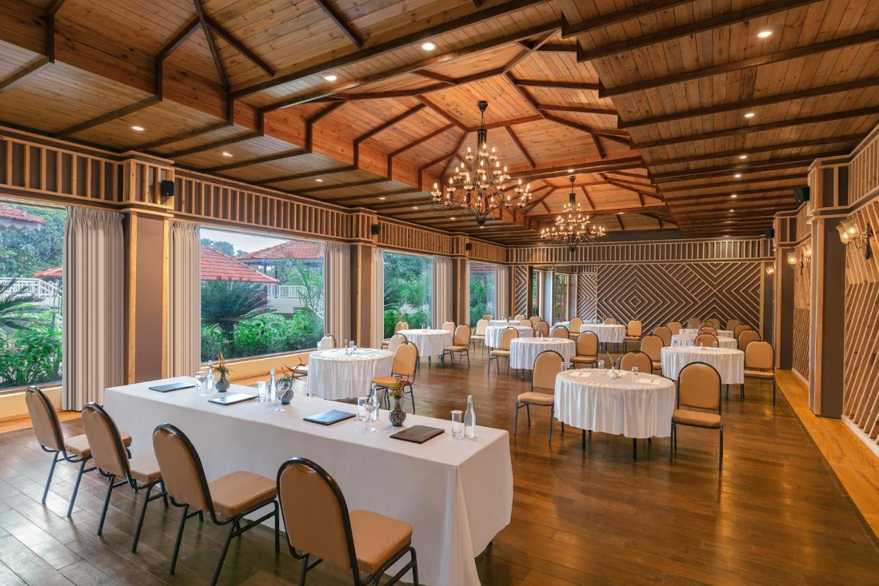 Amritara Aura Resort & Spa Mandrem Buitenkant foto