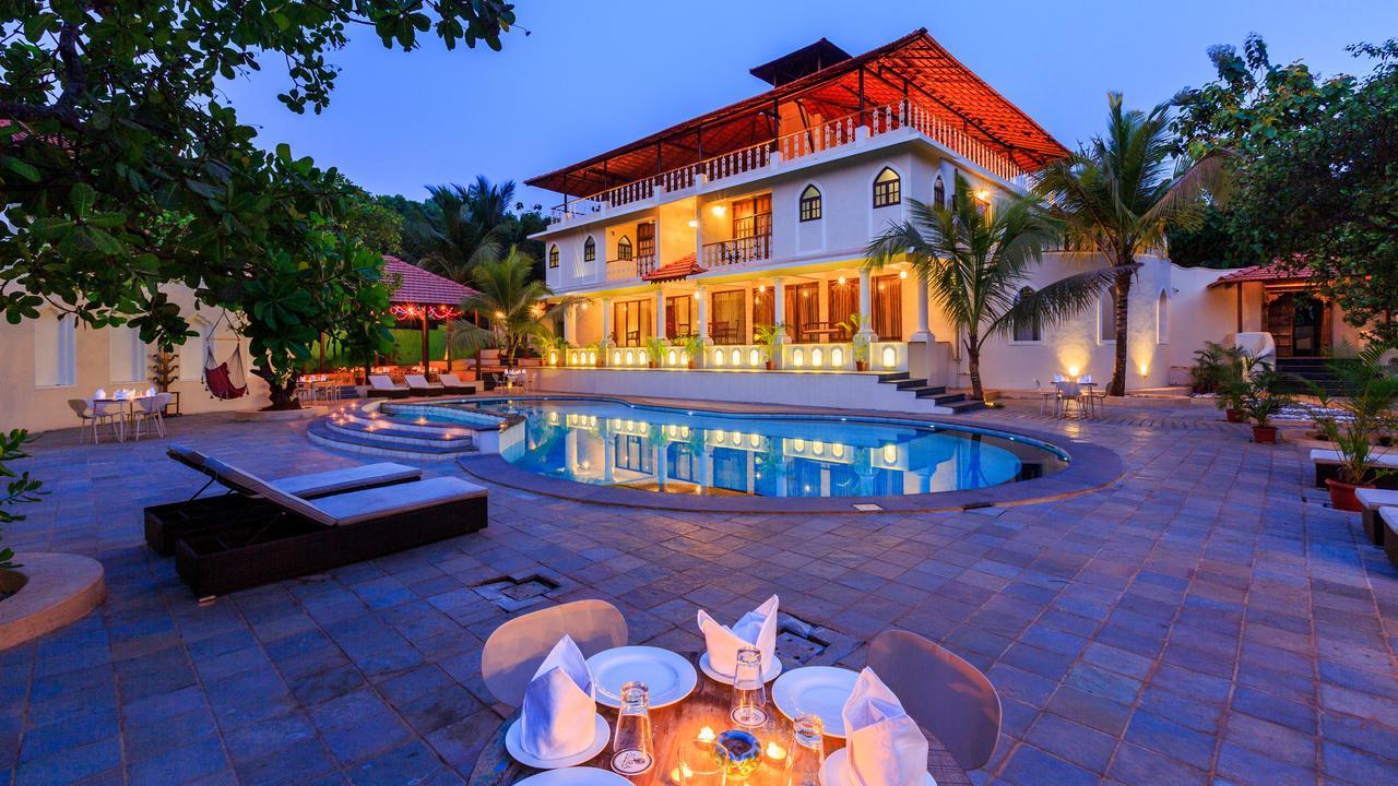 Amritara Aura Resort & Spa Mandrem Buitenkant foto